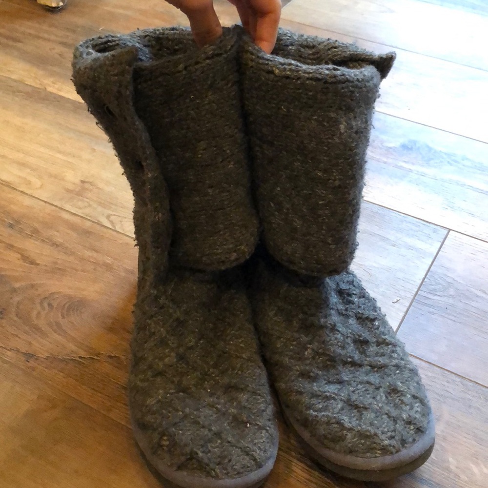 Knitted Ugg boots